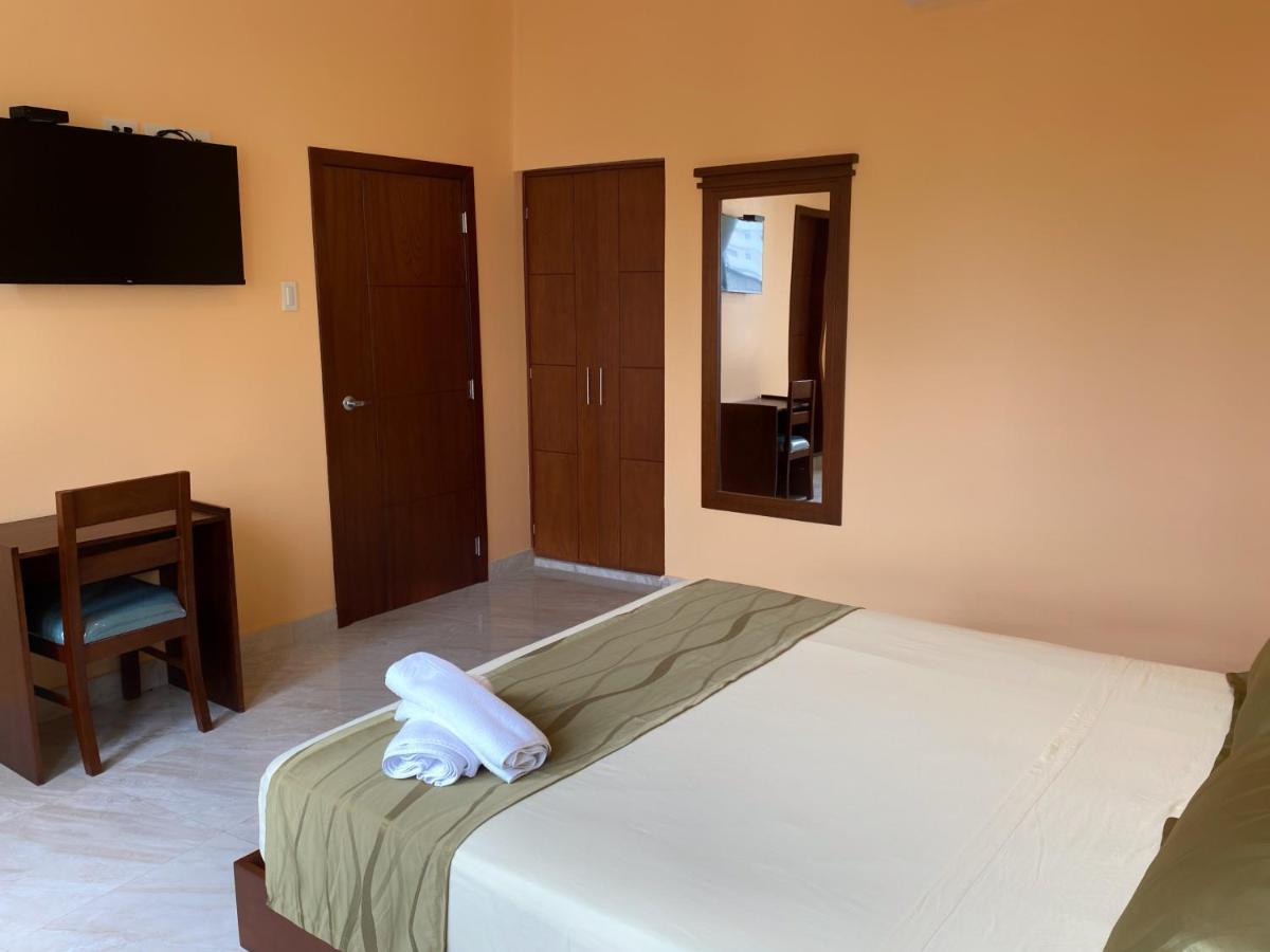 Hostal California Inn Guayaquil Dış mekan fotoğraf